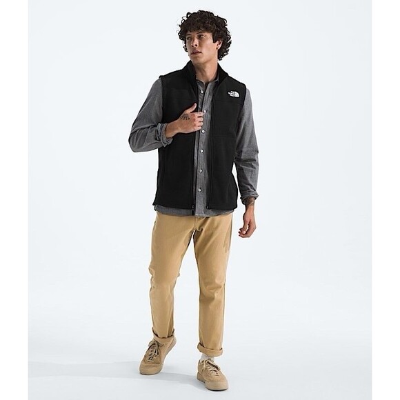 The North Face Men’s Gordon Lyons Vest - Picture 4 of 12